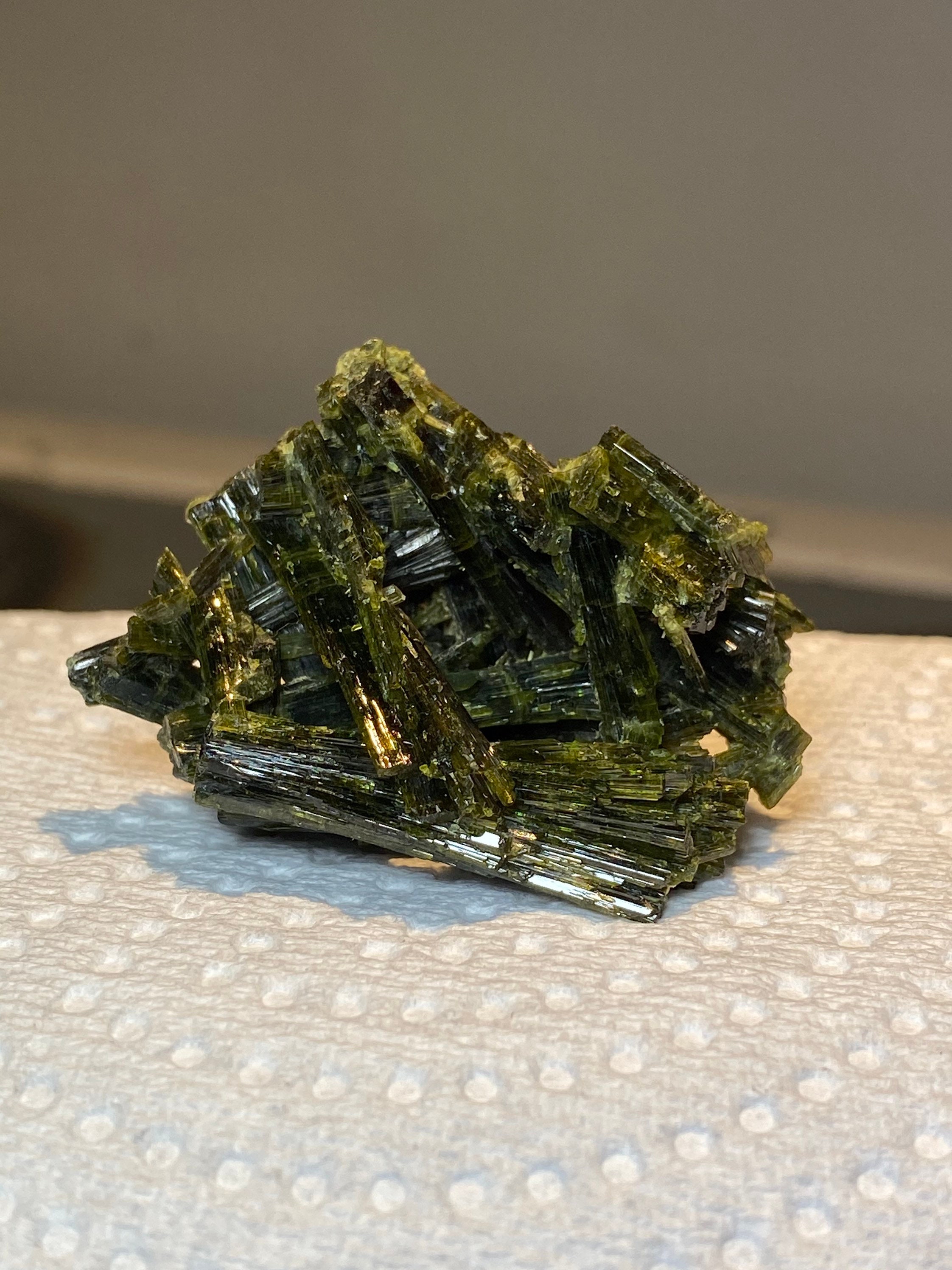 Epidote Raw Crystals Etsy