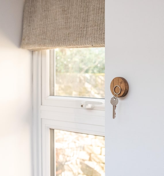 Wooden Key Holder – Magnet Handmade Real Oak Walnut Key Organiser