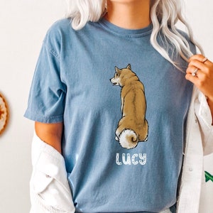 Akita Dog Personalized Shirt, American Akita Shirt, Akita Dog, Funny Dog Lover, Dog Mom, Akita Owner Gift, Cute Dog TShirt, Puppy Tee, RZ314