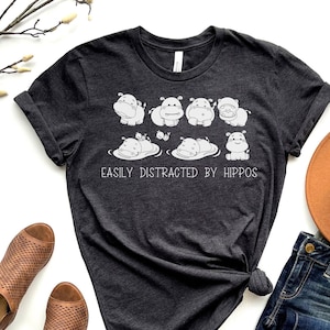 Leicht abgelenkt von Nilpferd Unisex T-Shirt, Retro Vintage Geschenk für Nilpferd Liebhaber, Retro Shirt Geschenk für Nilpferd Liebhaber, Nilpferd Geschenke