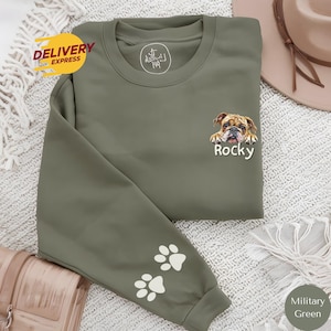 Personalized Bulldog Sweatshirt, Custom Dog Lover Gift, Bulldog Owner Crewneck, English Bulldog Name Shirt, Pet Dog Pullover, T164