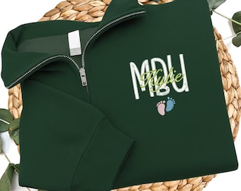 カスタム マザー ベビー ユニット スウェットシャツ、刺繍入りナース クォーター ジップ スウェットシャツ、MBU 卒業生へのギフト、N014
