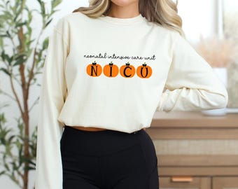 Camiseta de enfermera de la UCIN, camiseta de manga larga de la Unidad de Cuidados Intensivos Neonatales, camiseta de otoño para enfermeras, regalo de Halloween y Acción de Gracias con huellas de bebé, T016