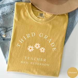 Camiseta personalizada para maestro de tercer grado, camisetas del equipo de maestros de tercer grado, regalo de agradecimiento para maestros de tercer grado, personalizada para tercer grado T226