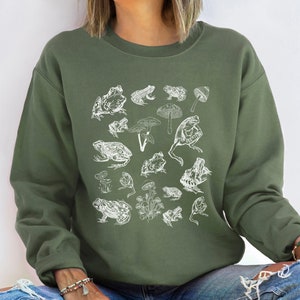 Frog Oversized Sweatshirt, Cottagecore Aesthetic Pullover Sweater, Frogs Sweatshirt Women, Trendy Forestcore Women&#39;s Pullover Hoodie, RZ279