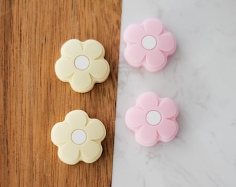 Blush & Pollen Daisies Thumb Grips | For Switch, Switch OLED, Switch Lite. Does NOT fit Switch 2)
