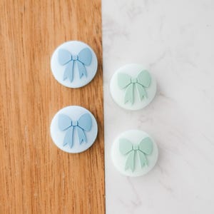 Minty Skies Bows Tumgrepp | För Switch, Switch OLED, Switch Lite. Passar INTE Switch 2)