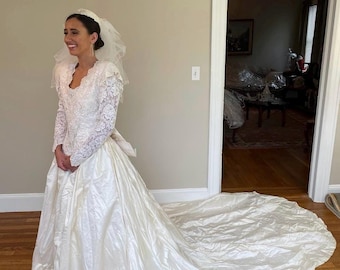 1980s Gorgeous Vintage Wedding
