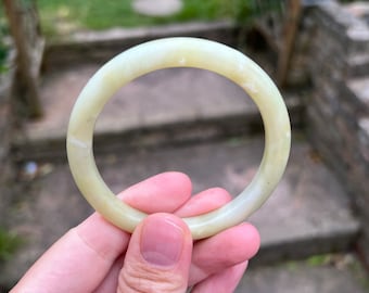 Natural Grade A Chinese Xiu Jade Nephrite Jade Bangle Bracelet 56mm