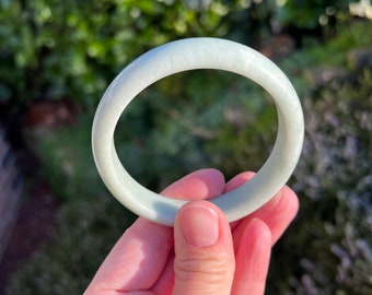 Natural Grade A Chinese Xiu Jade Nephrite Jade Bangle Bracelet 60.6mm