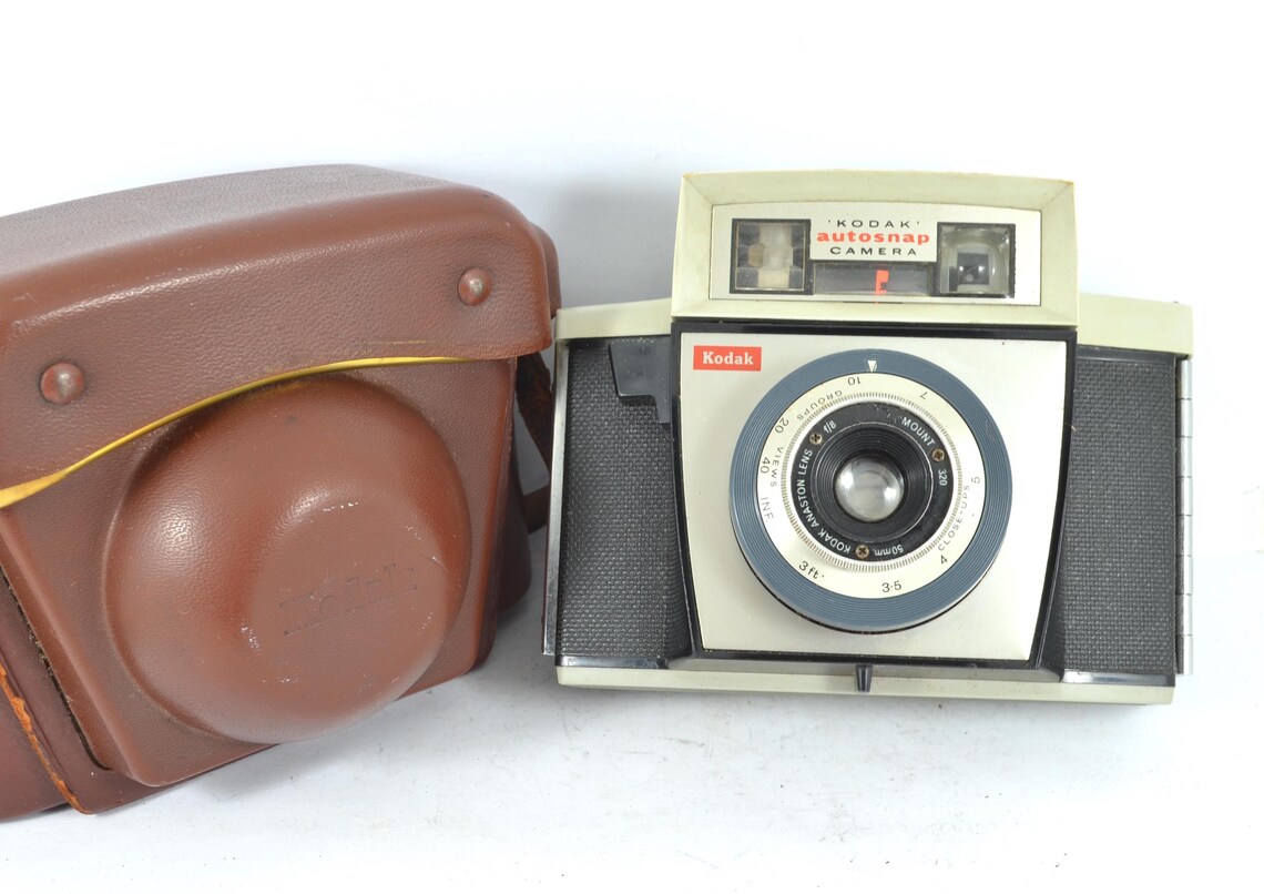 Kodak Autosnap vintage camera - working in original case antique old film camera circa 1960s, foto 1 di 5