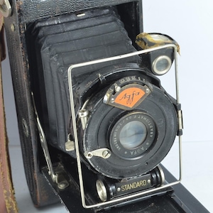 Agfa Standard folding vintage camera - 1930a - Anistigmat lens -  working antique camera