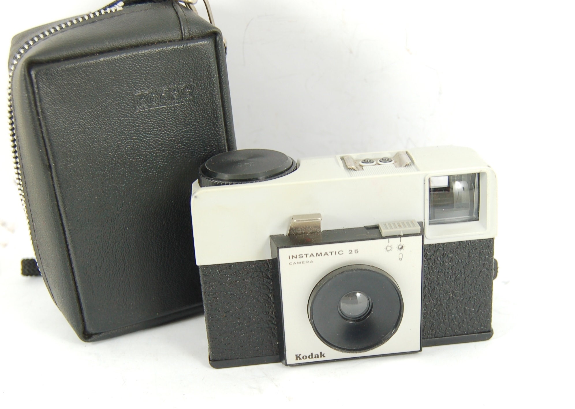 Kodak Instamatic 233 Camera Buy Kodak Instamatic 133 Online In