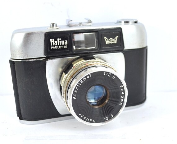 Halina Paulette Electric Vintage Camera circa 1960s fully working old camera with case