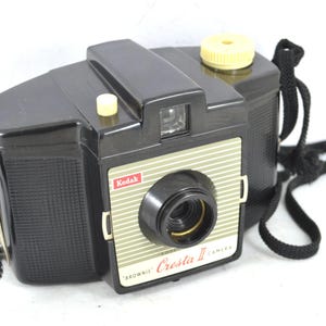 Kodak Brownie Cresta II Vintage Camera Classic 1950s Antique Camera