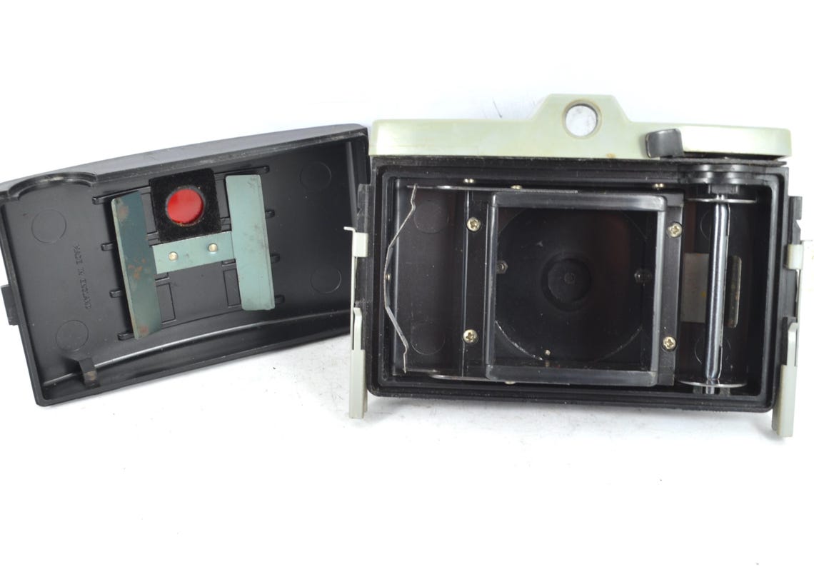 Coronet 4-4 Mark II Box Camera Vintage Camera - working antique film camera circa 1960s, foto 4 di 5