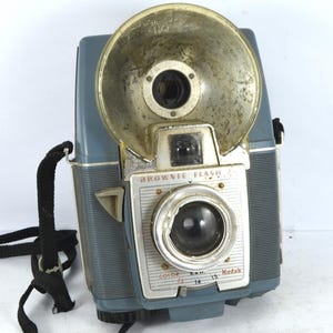 Kodak Brownie Flash 20 vintage camera old camera circa 1960s