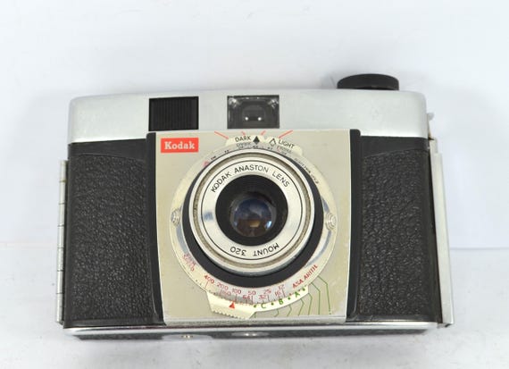 Kodak Coldsnap 35 Model 2 Working film camera 1960s Vintage camera