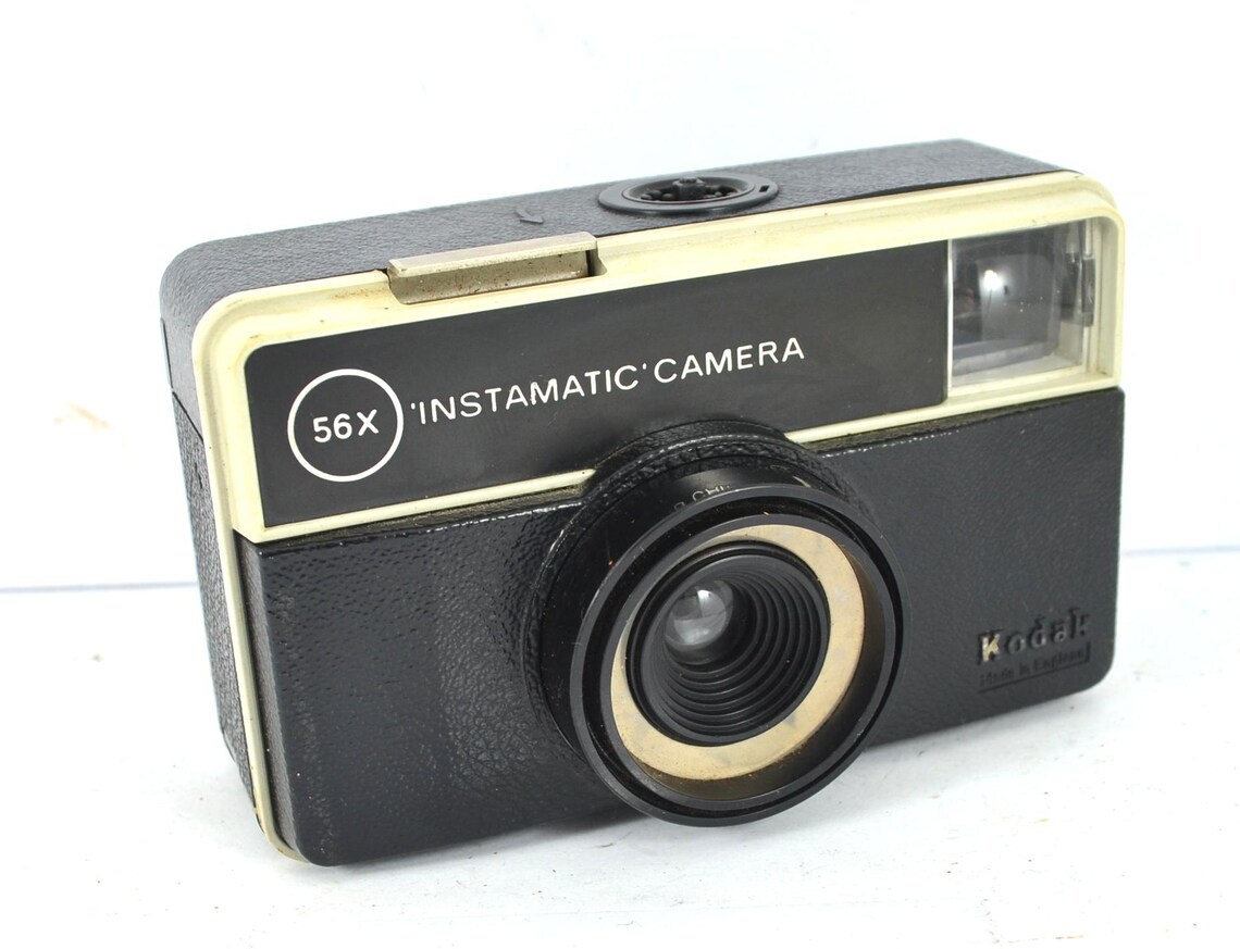 Kodak 56x Instamatic vintage camera - Circa 1970s - working film cartridge camera, foto 2 di 5