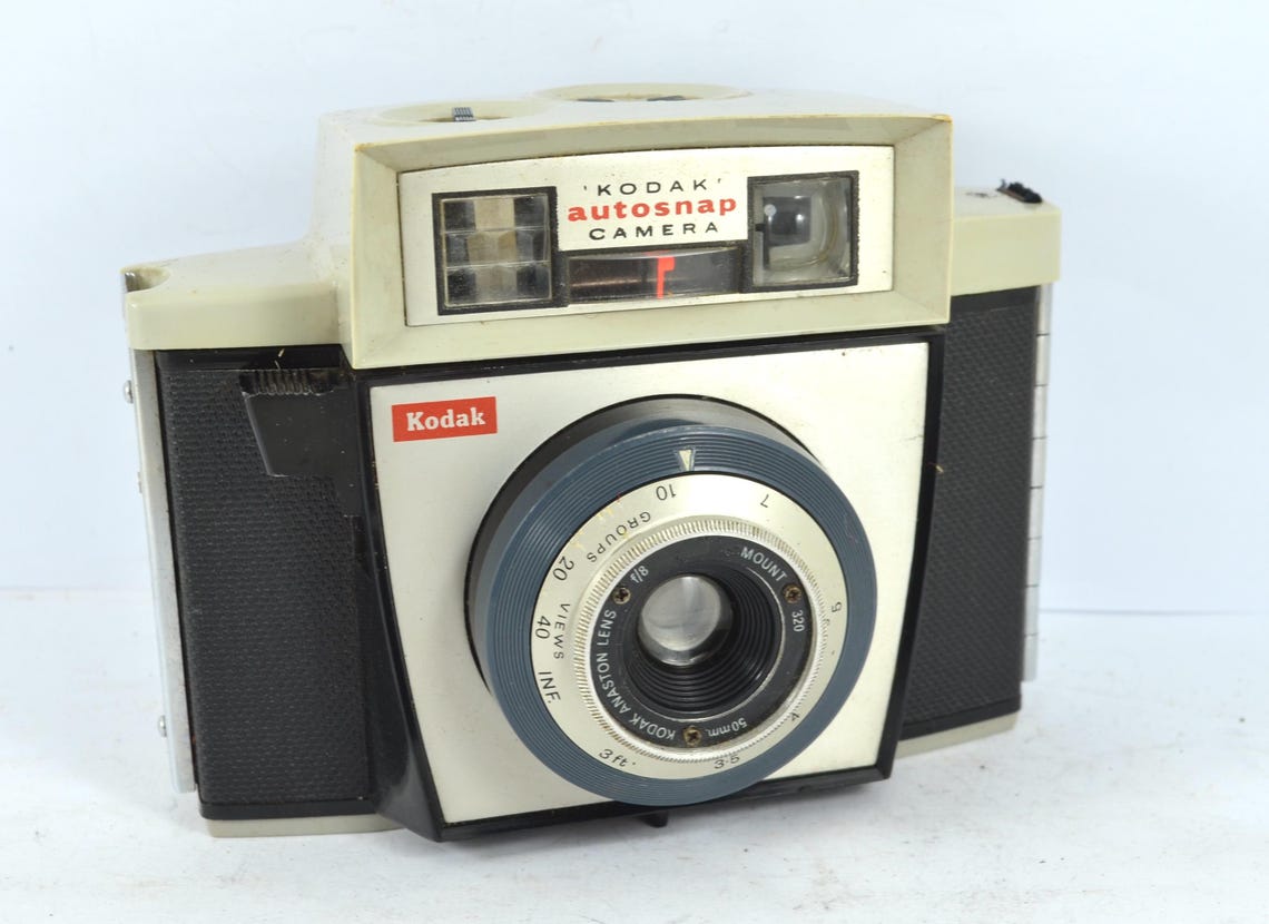 Kodak Autosnap vintage camera - working in original case antique old film camera circa 1960s, foto 2 di 5