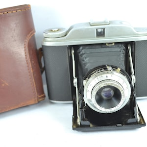 GB Kershaw 630 working vintage camera circa 1950s excellent condition with case
