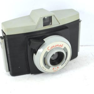 Coronet 4-4 Mark II Box Camera Vintage Camera - working antique film camera circa 1960s