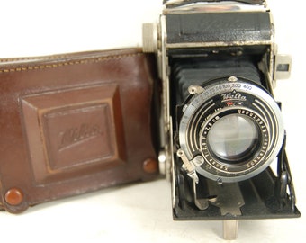 Welta Perle Vintage Camera - Made in Great Britain - CIrca 1930s - Great Condition - Working