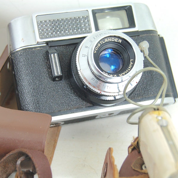Voigtlander Vito Automatic I Classic Vintage Camera with original leather case circa 1960s