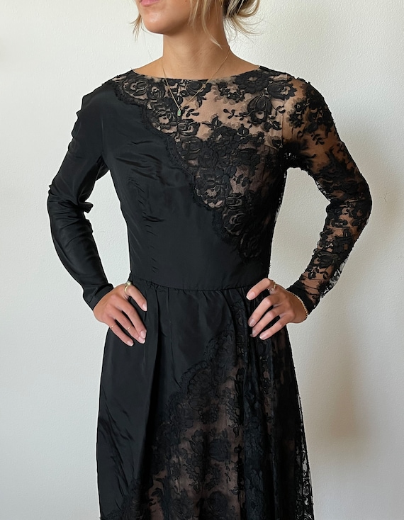 Gorgeous 1950's Black Lace Dress with Contrasting… - image 6