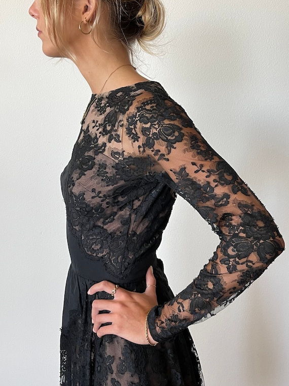 Gorgeous 1950's Black Lace Dress with Contrasting… - image 1