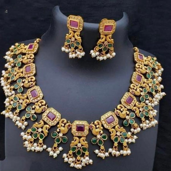 Sabyasachi-Stil/Sabyasachi-inspirierter Pachi Kundan, handgefertigter Kundan-Halbedelstein/Perle/Halsband/Halskette/grüner Schmuck