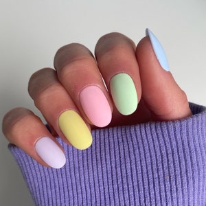 Pastel Mix And Match Matte Custom Press On Nails | Unhas postiças multicoloridas | Cola Primavera nas Unhas