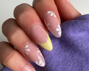 Yellow French and Daisies Custom Press On Nails | Spring Luxury False Nails | Cute Short Stick On Nails