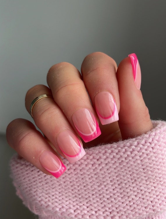 Prairie Beauty: NAIL ART: Made With Love Valentine's Gradient Nails