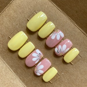 Yellow Daisy Custom Press On Nails Spring False Nails Flower Luxury Stick On Nails image 3