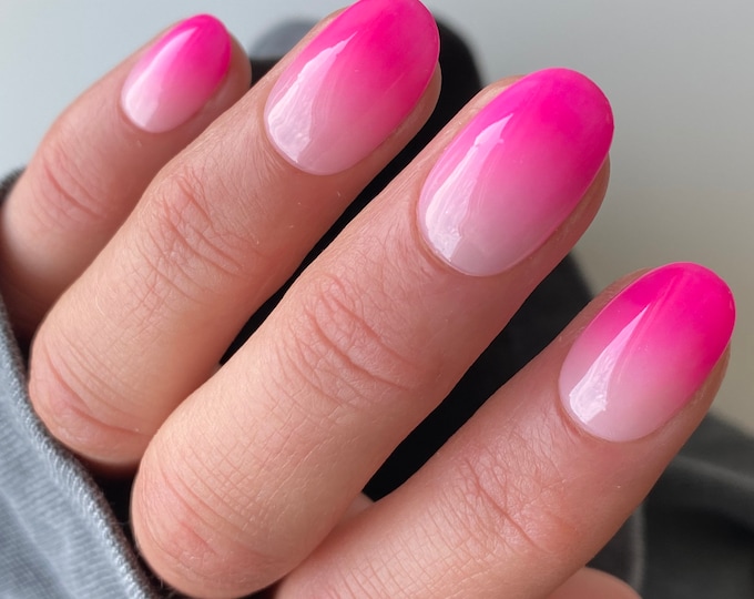 Ongles personnalisés en dégradé rose fluo | Faux ongles d'été | Ongles ...