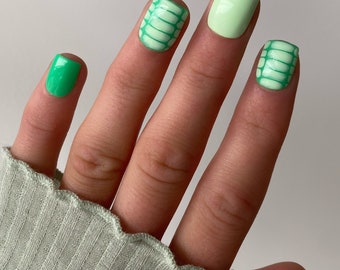 Green Tie Dye Custom press on nails | Summer False Nails | Short Square Glue On Nails