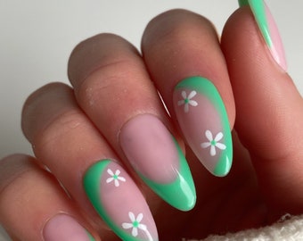 Green Daisy Custom Press On Nails | Almond long False Nails | Floral Glue On Nails