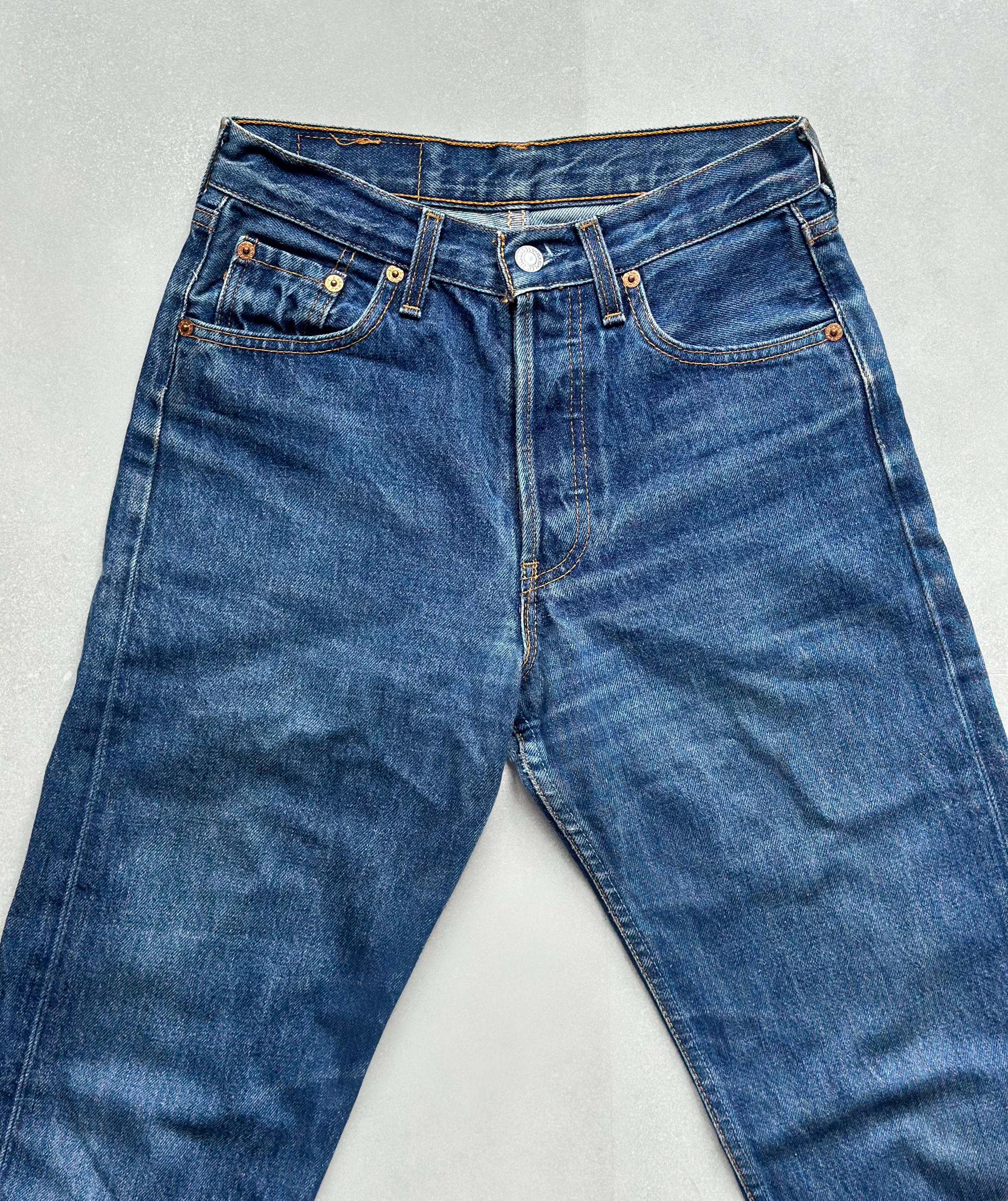 90s Levis 501 最終USA Washed Blue Size 27x33 Vintage 90s Levi's 501 Faded Blue Jeans Light