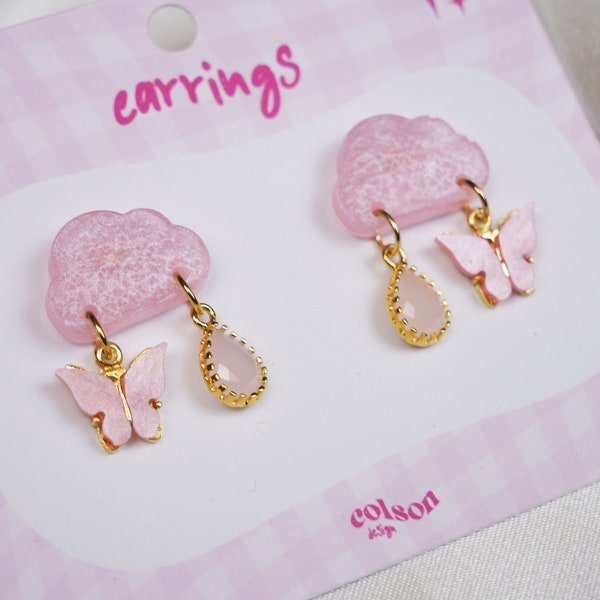 Baby pink cloud earrings « Magic Clouds » - SPRING COLLECTION - Handmade resin jewellery, pink butterfly charms, gold flakes