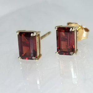Natural AAA Quality Garnet/14k Solid Yellow Gold/Stud Earring/Gift For Her/January Birthstone/Engagement–Wedding Gift/Christmas Gift for her