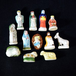 12 Vintage Miniature 1&quot; Christmas Nativity Fèves Tiny Hand Painted Diorama Collection French Bean Beans Galette Des Rois Porcelain Figurines