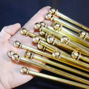 2 barras extensibles vintage de latón estilo París de 40 a 60 cm + 4 ganchos de fijación, barra de bistró con redes, cortinas ligeras para puertas.
