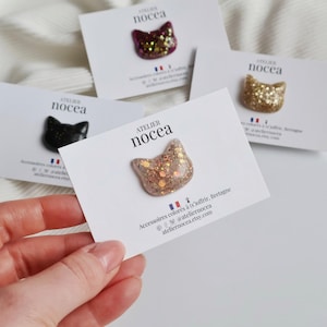 Glitter Cat Pin - Resin Cat Brooch - Sparkly Cat Badge - Cute Gift for Cat Lovers - Handmade Cat Jewelry - Fashion Accessory