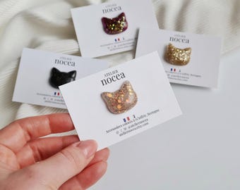 Glitter Cat Pin - Resin Cat Brooch - Sparkly Cat Badge - Cute Gift for Cat Lovers - Handmade Cat Jewelry - Fashion Accessory
