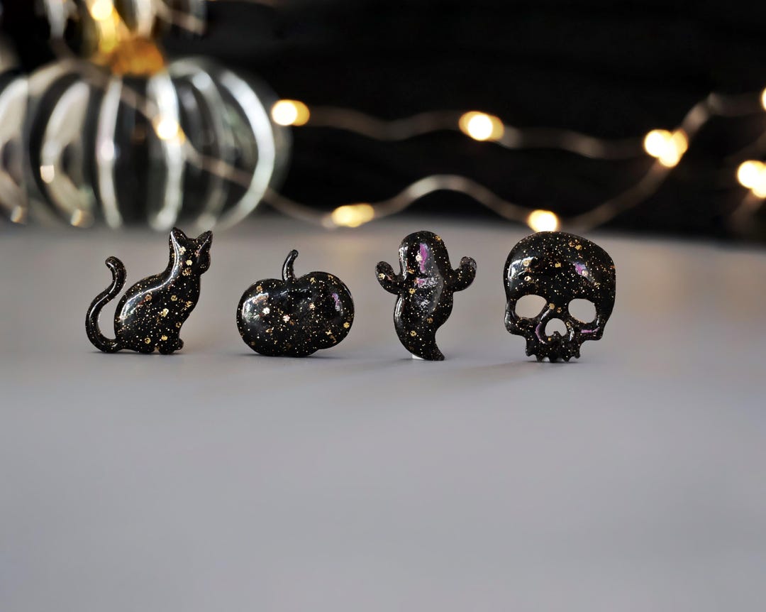 Halloween Pins : Pumpkin, Skull, Ghost & Black Cat, Spooky Glitter Resin Brooch for Jacket or Bag - Etsy Hong Kong