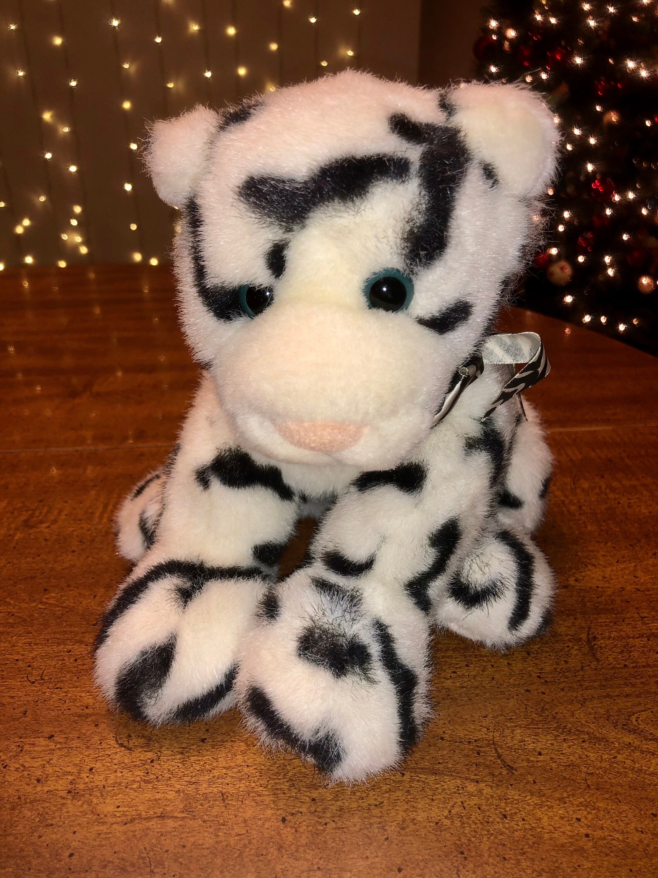 Vintage 1990s Gund 9 White Tiger Plushie Leika original bow Etsy