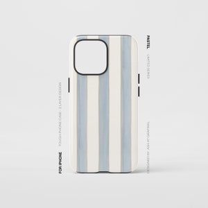 Custodia per iPhone Beach Vibe Pastel Blue Stripe, estetica minimalista dei vecchi soldi, cover in stile costiero per iPhone 16, 15, 14 e 13 Pro Max