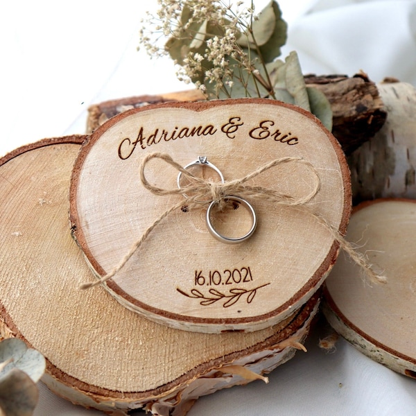 Ring disc / ring pillow made of wood / ring bearer tree disc for wedding rings / rustic wedding / wooden magnet / birch disc / personalised