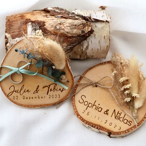 Ring disc / wooden ring cushion / ring bearer tree disc for wedding rings personalized / dried flowers / jute / satin ribbon /